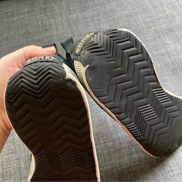 Sorel Women's Out N About Plus Slip-On - Picture 12 of 12